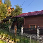 Skarbivka 여관 *