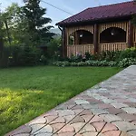 여관 Skarbivka *