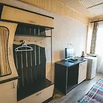 Skarbivka 여관 *