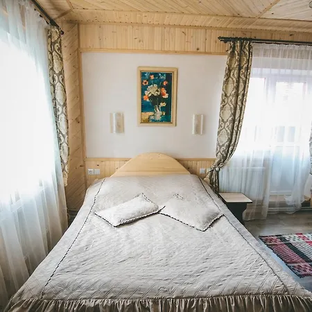 Skarbivka Inn