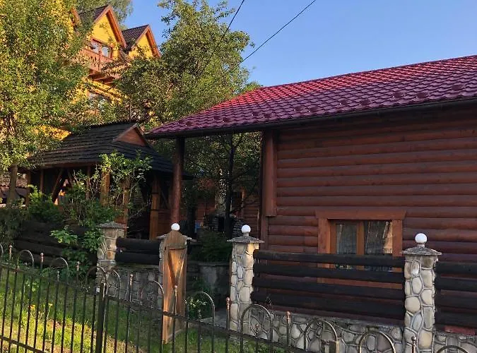 Skarbivka Inn *